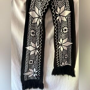 New Era Mishka Black & White Scarf Skull Weed Leaves OSFA Winter Halloween